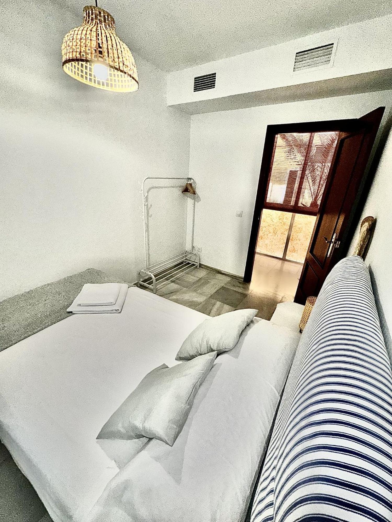 Апартаменты Apartamento Arellano Кармона Экстерьер фото